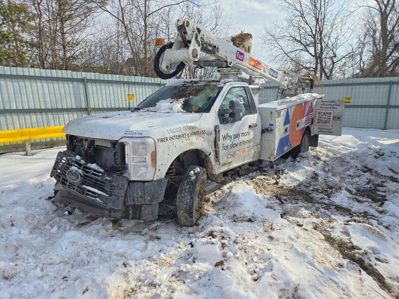 2025 Ford F550 Super Duty Bucket Truck