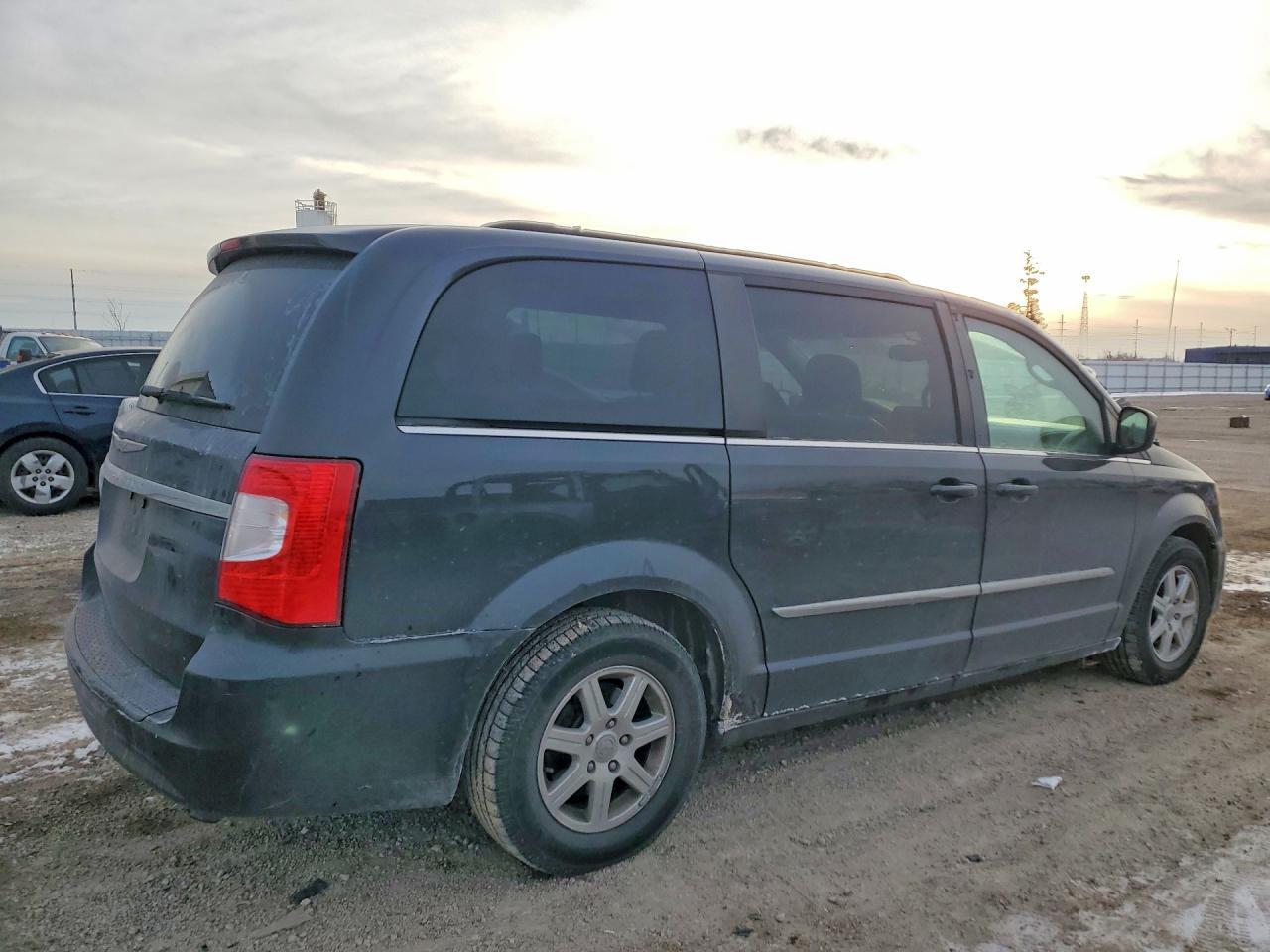 2012 Chrysler Town & Country Touring