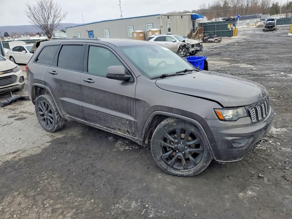 2019 Jeep Grand Cherokee Laredo
