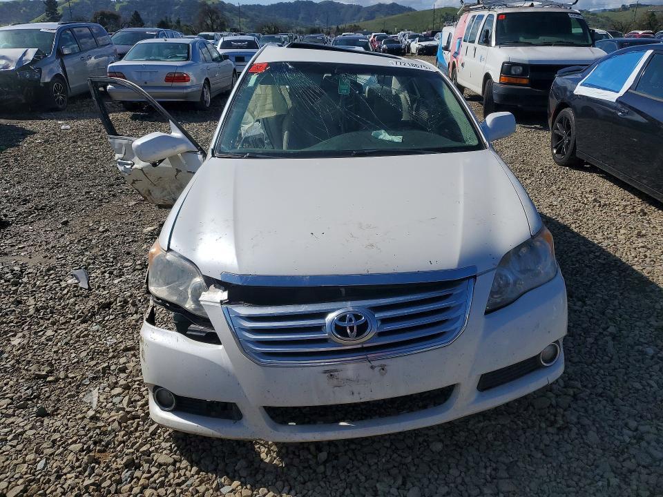2009 Toyota Avalon xl