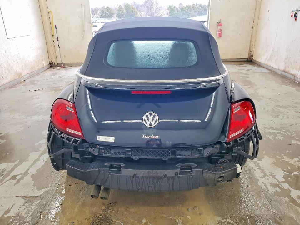 2018 Volkswagen Beetle s