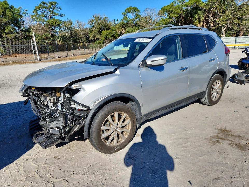 2020 Nissan Rogue s