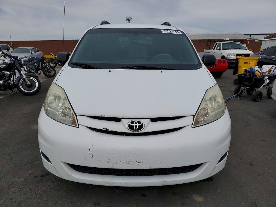 2010 Toyota Sienna ce