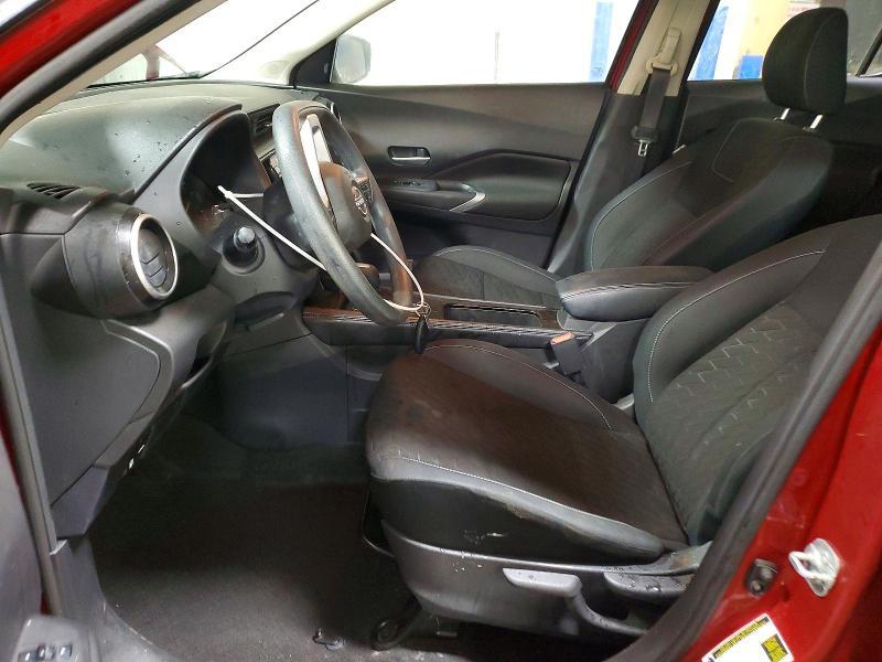 2022 Nissan Kicks sv