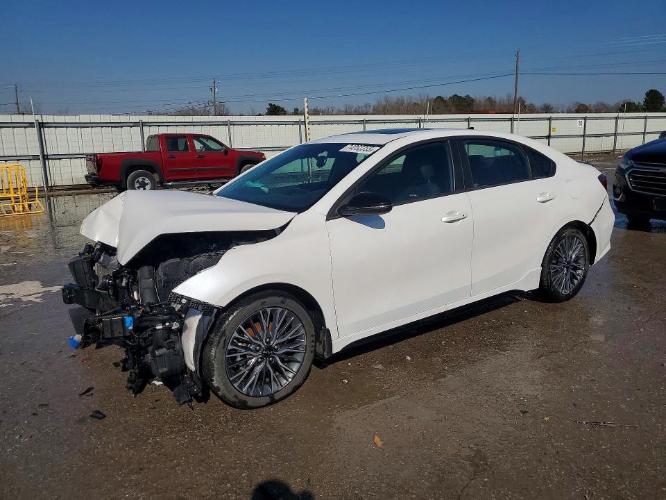 2024 KIA Forte gt Line