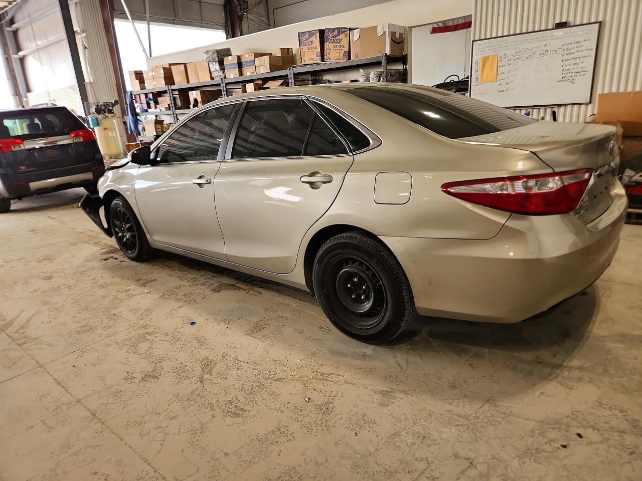 2015 Toyota Camry le