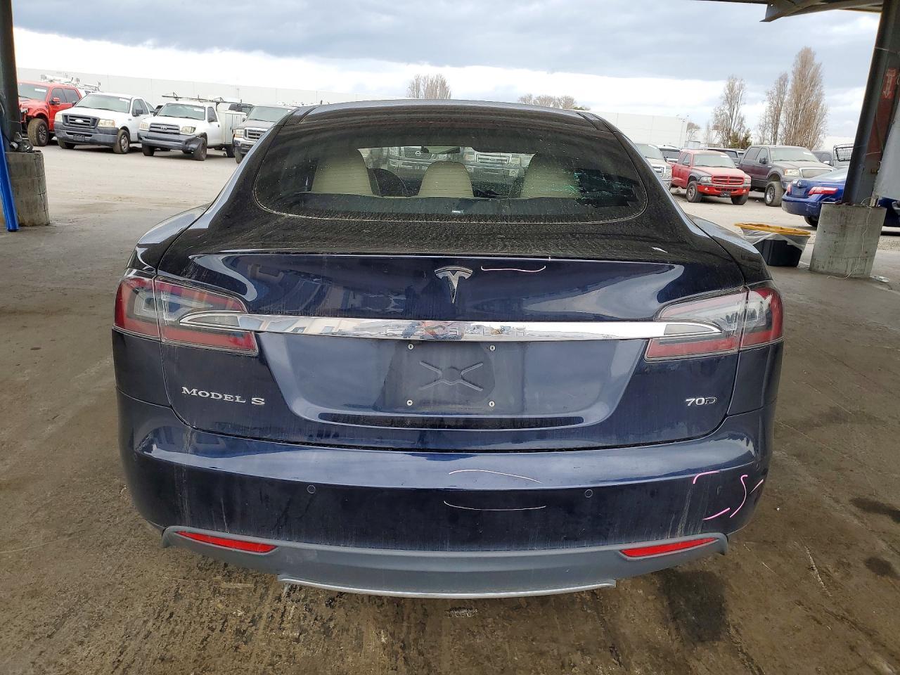 2015 Tesla Model s 70D