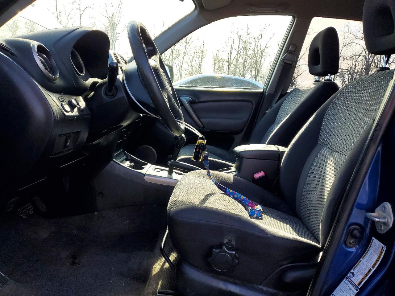 2005 Toyota Rav4 Base