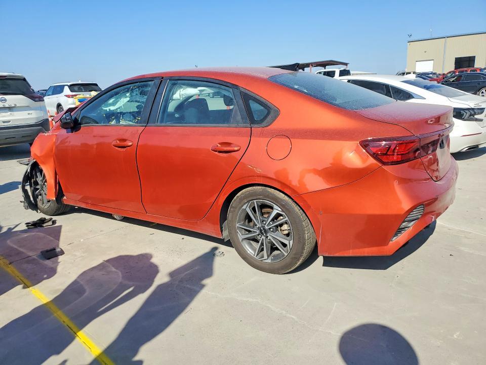 2023 KIA Forte lx