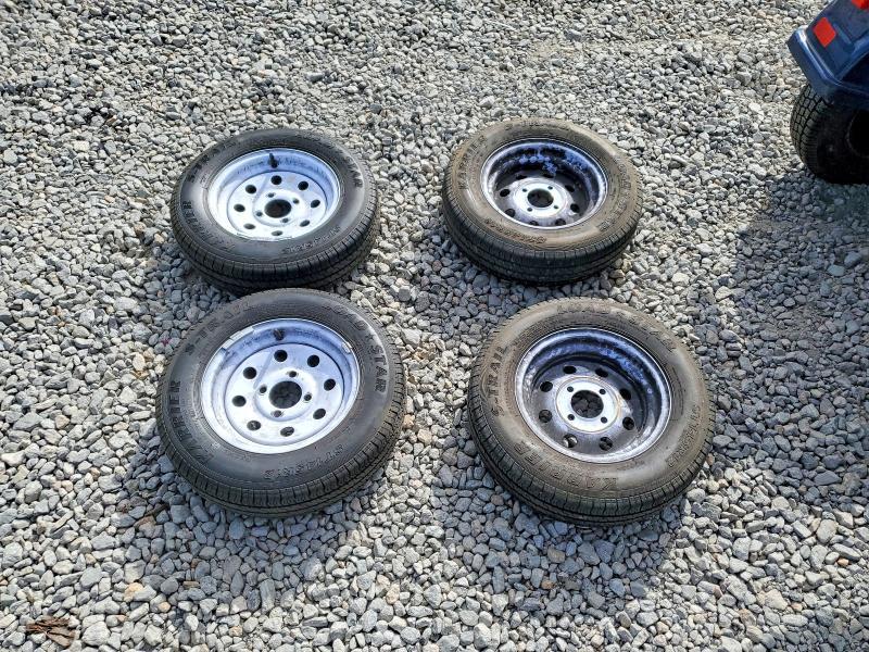 2006 Polaris GEM Golf Cart