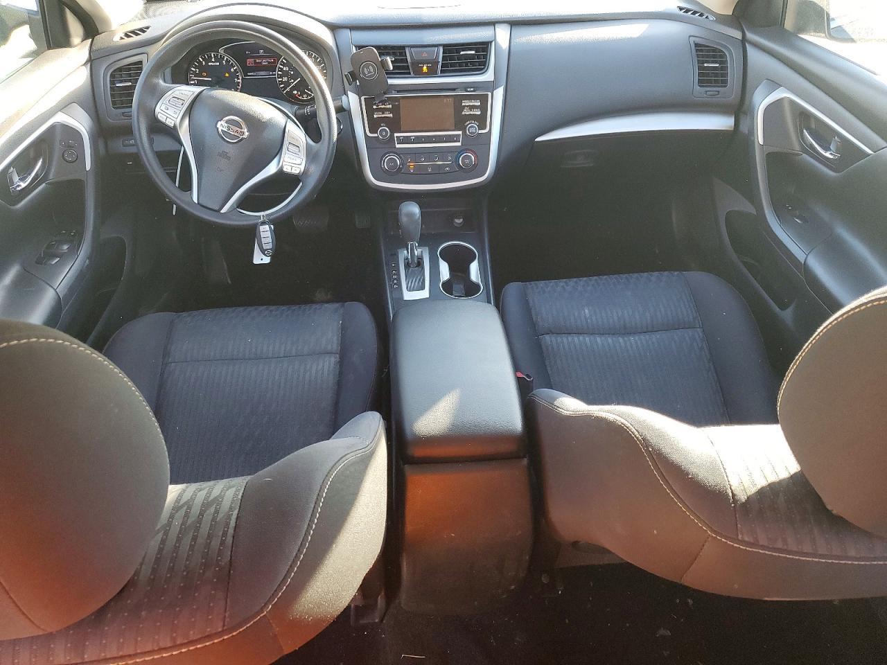 2017 Niss Altima 2.5 s