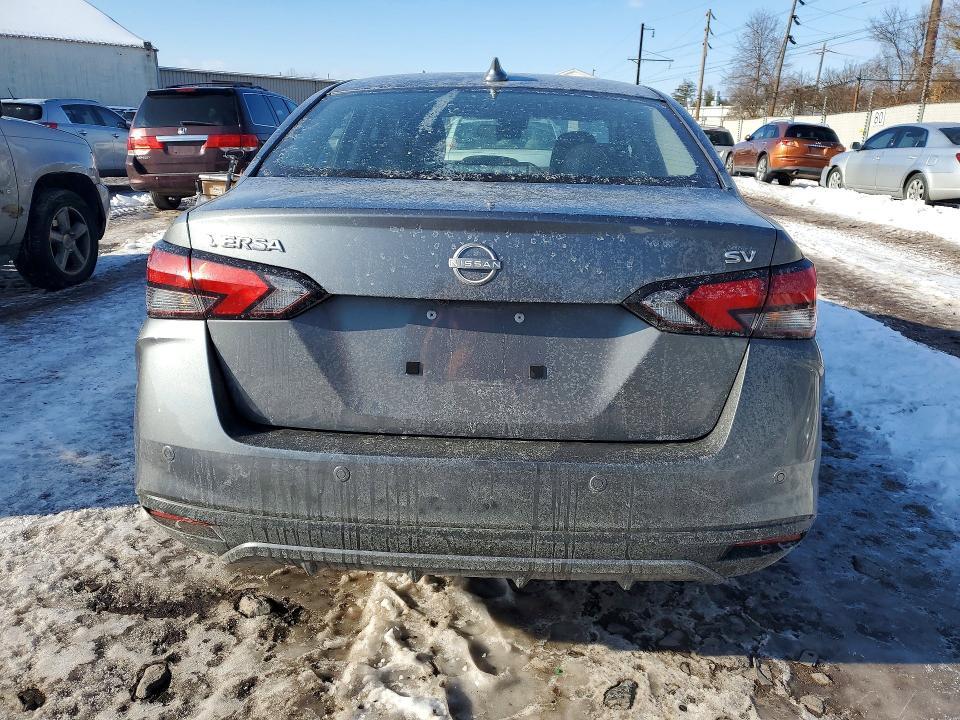 2024 Nissan Versa sv