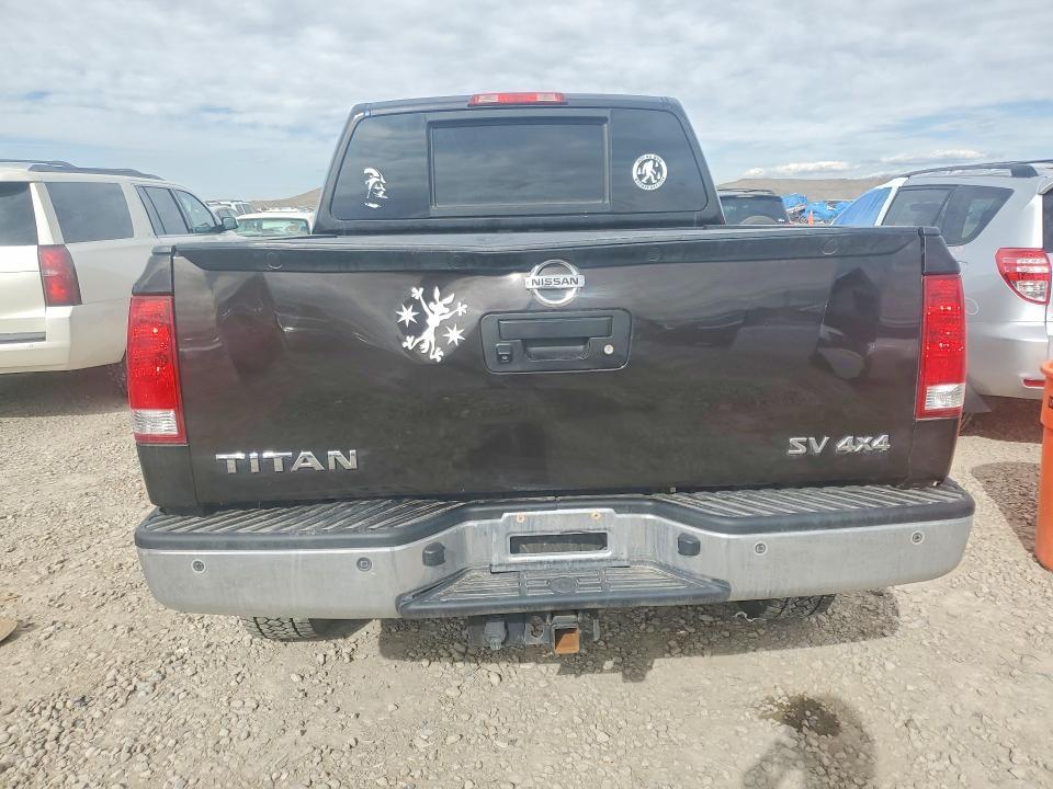 2015 Nissan Titan SV