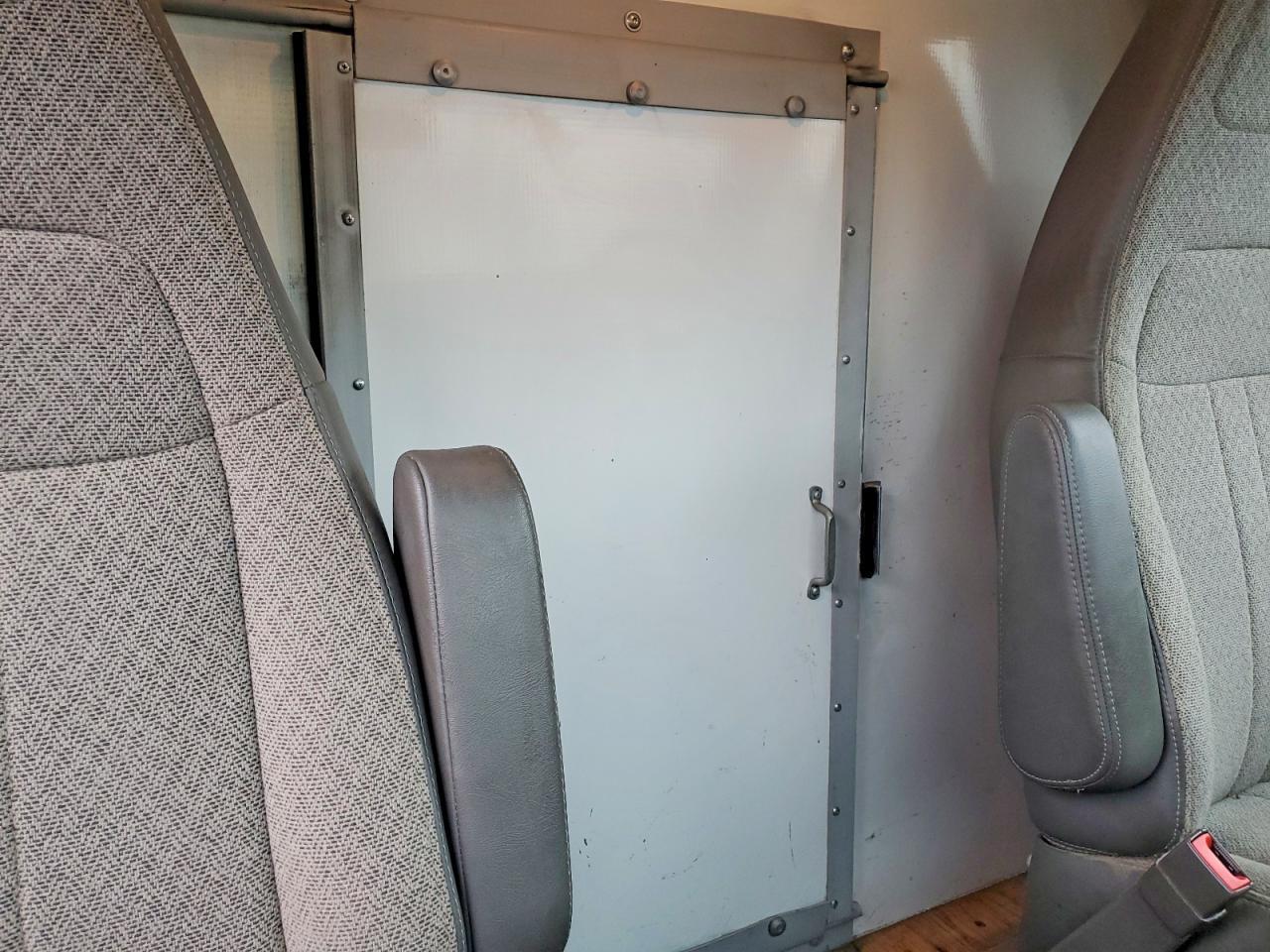 2019 Chevrolet Express Delivery Truck