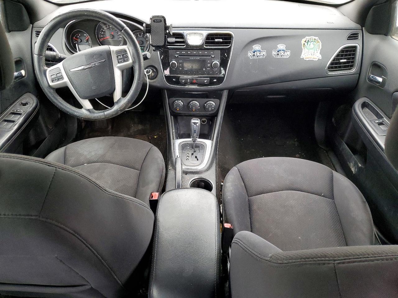 2013 Chrysler 200 Touring