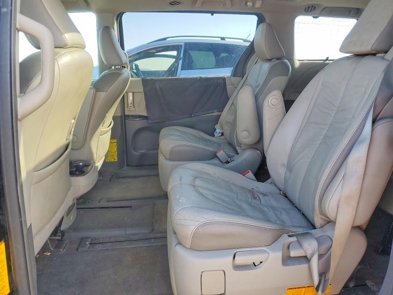 2011 Toyota Sienna Limited 7-passenger