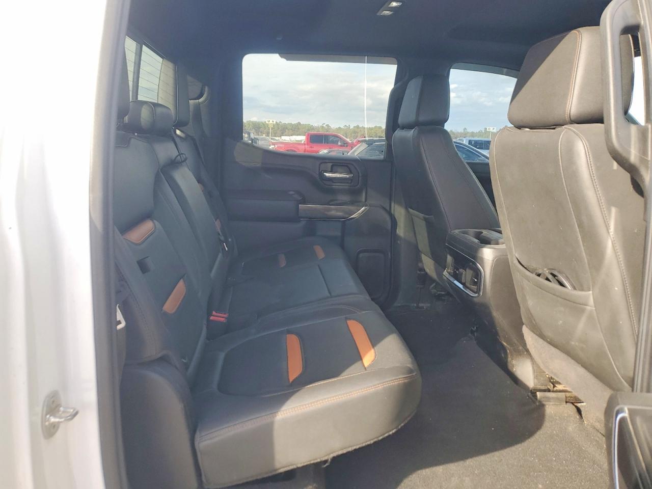 2022 GMC Sierra Limited K1500 AT4