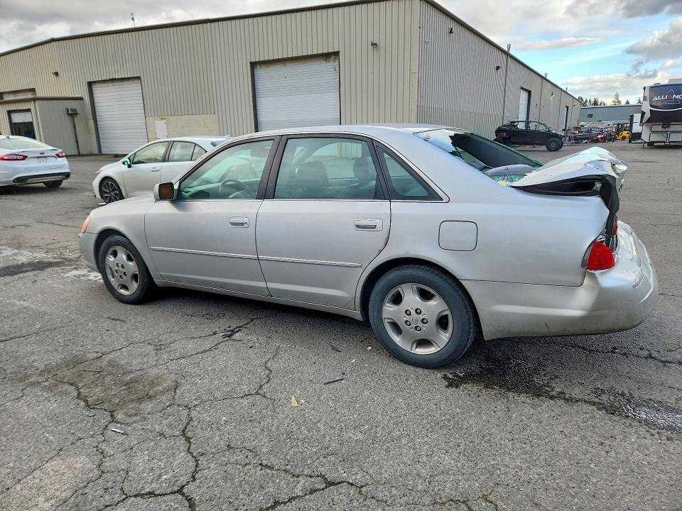 2004 Toyota Avalon xl