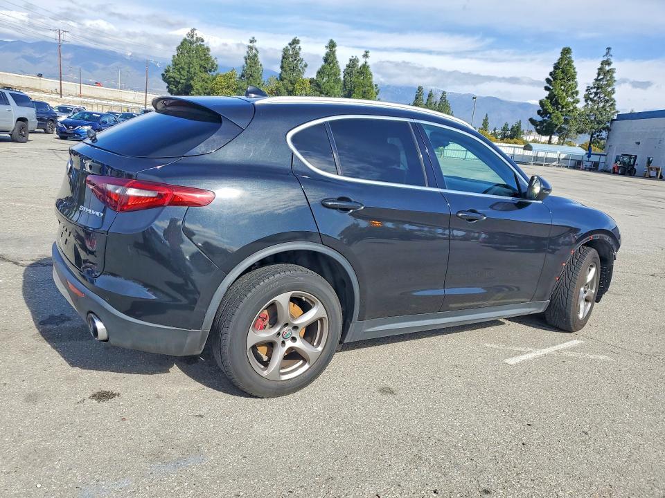 2018 Alfa Romeo Stelvio