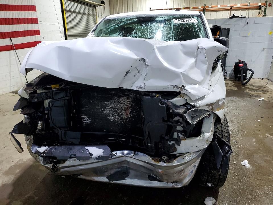 2013 Dodge Ram 1500 slt