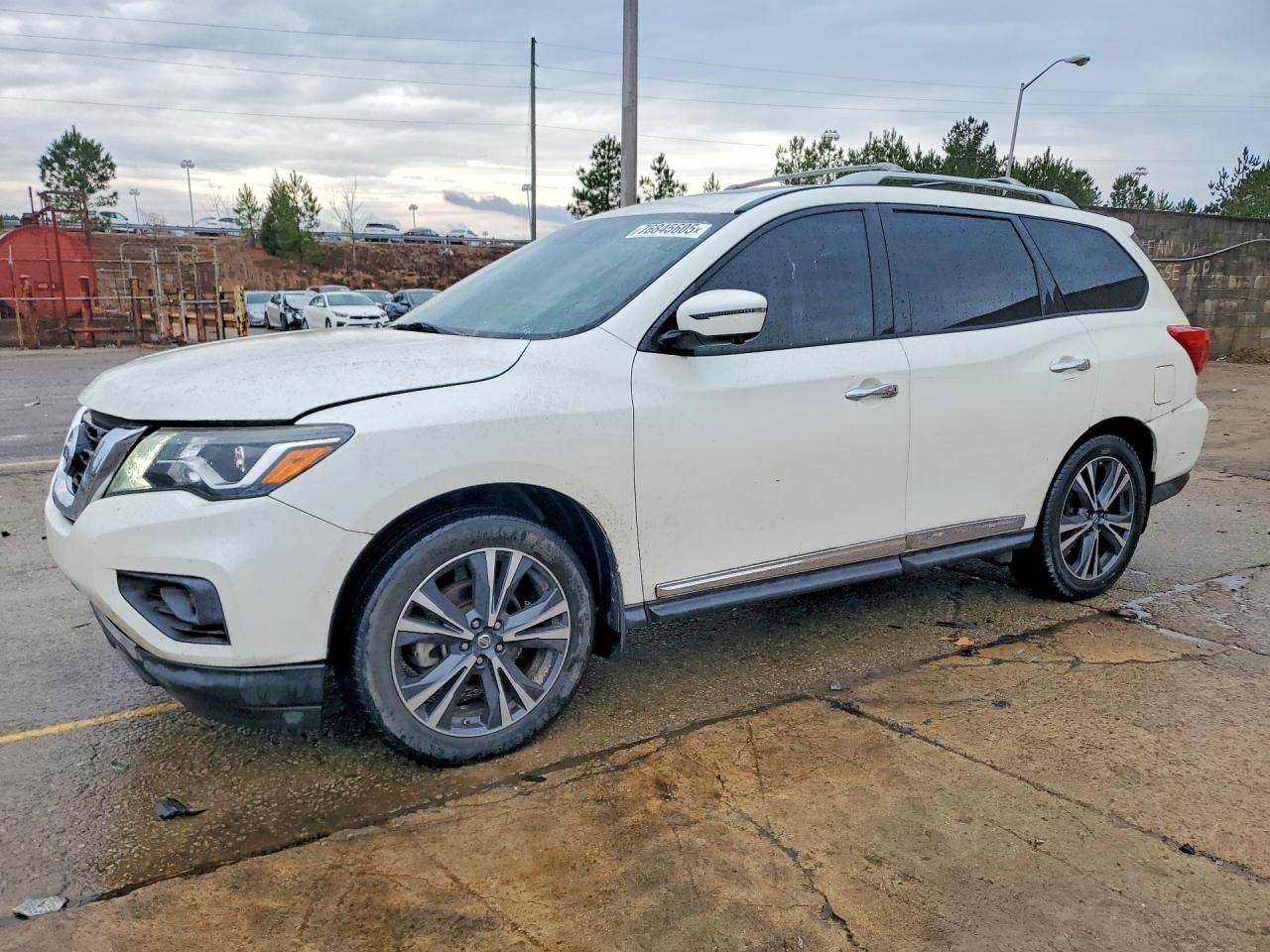 2017 Nissan Pathfinder s