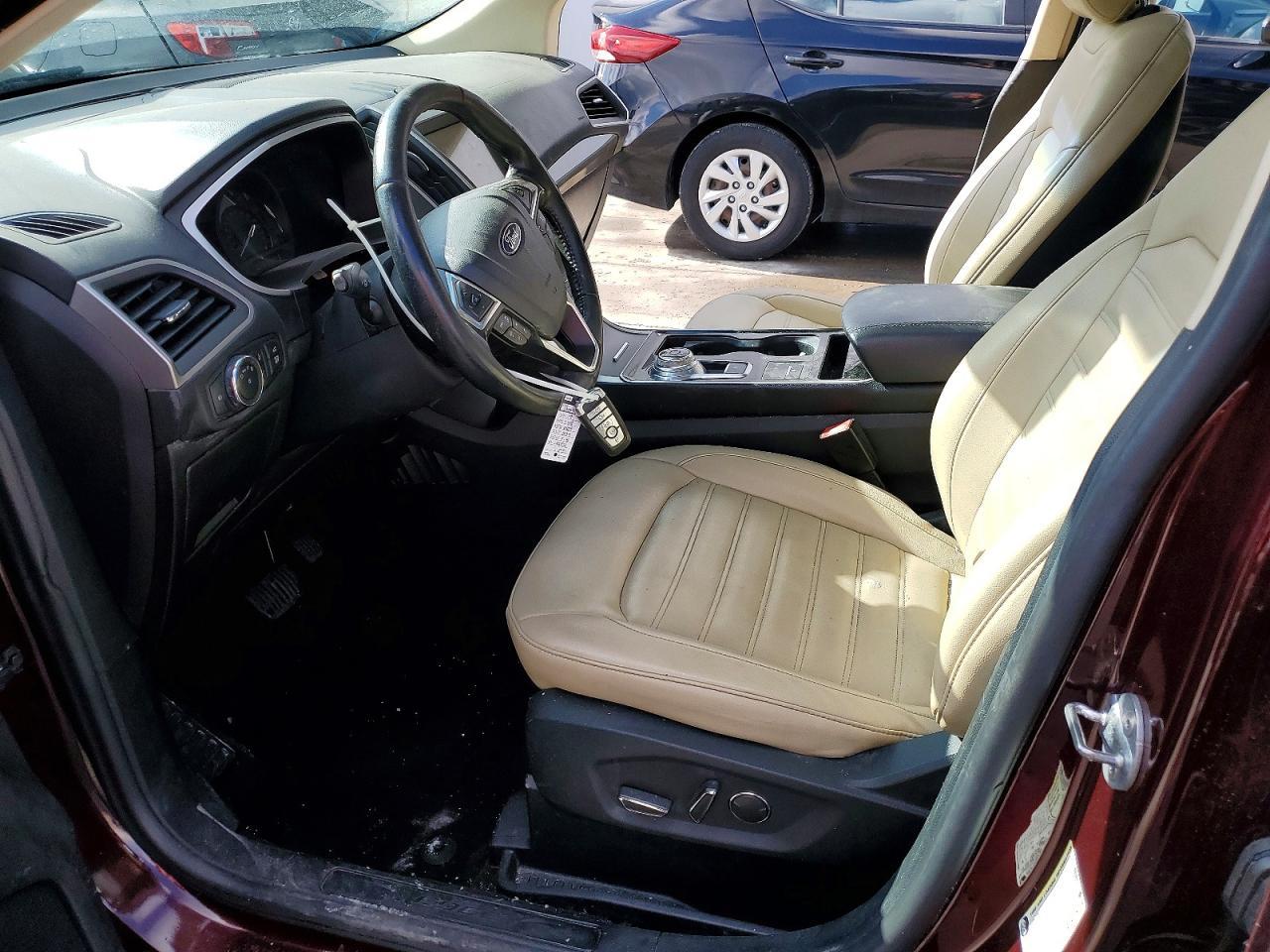 2019 Ford Edge sel