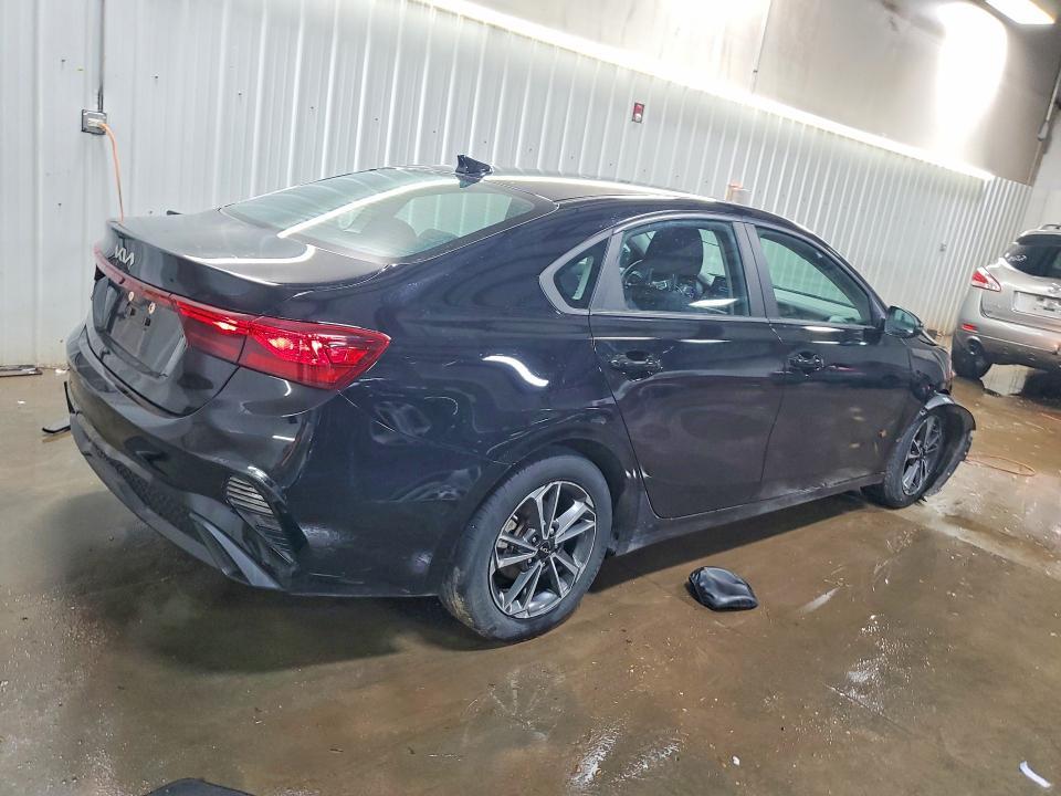 2022 KIA Forte fe