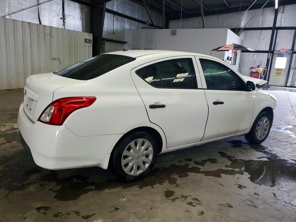 2015 Nissan Versa s