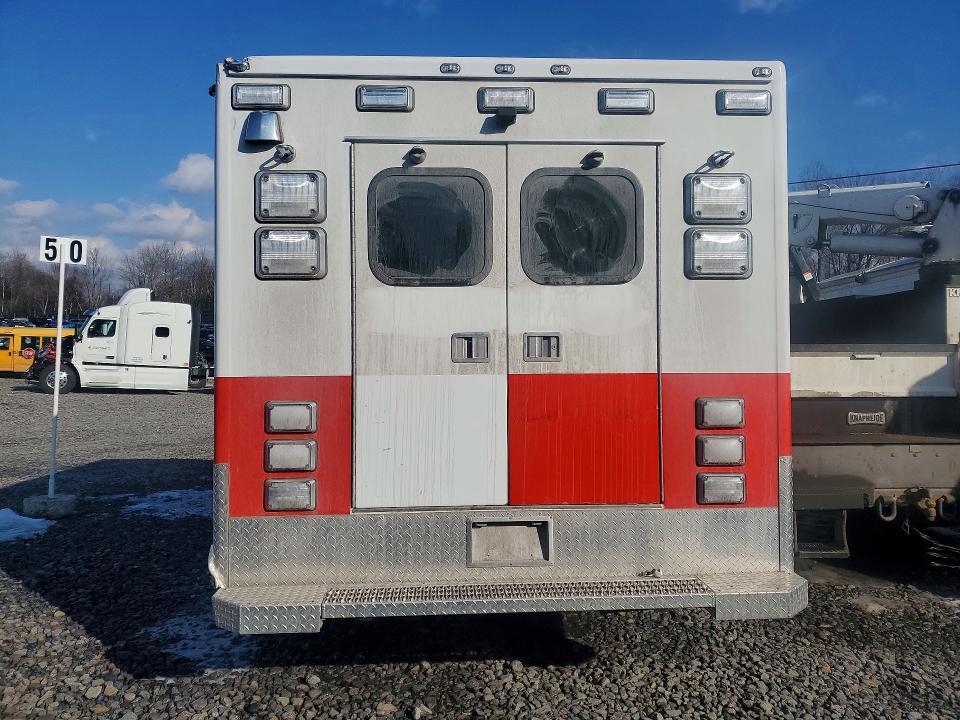 2024 Ford F350 Super Duty Ambulance