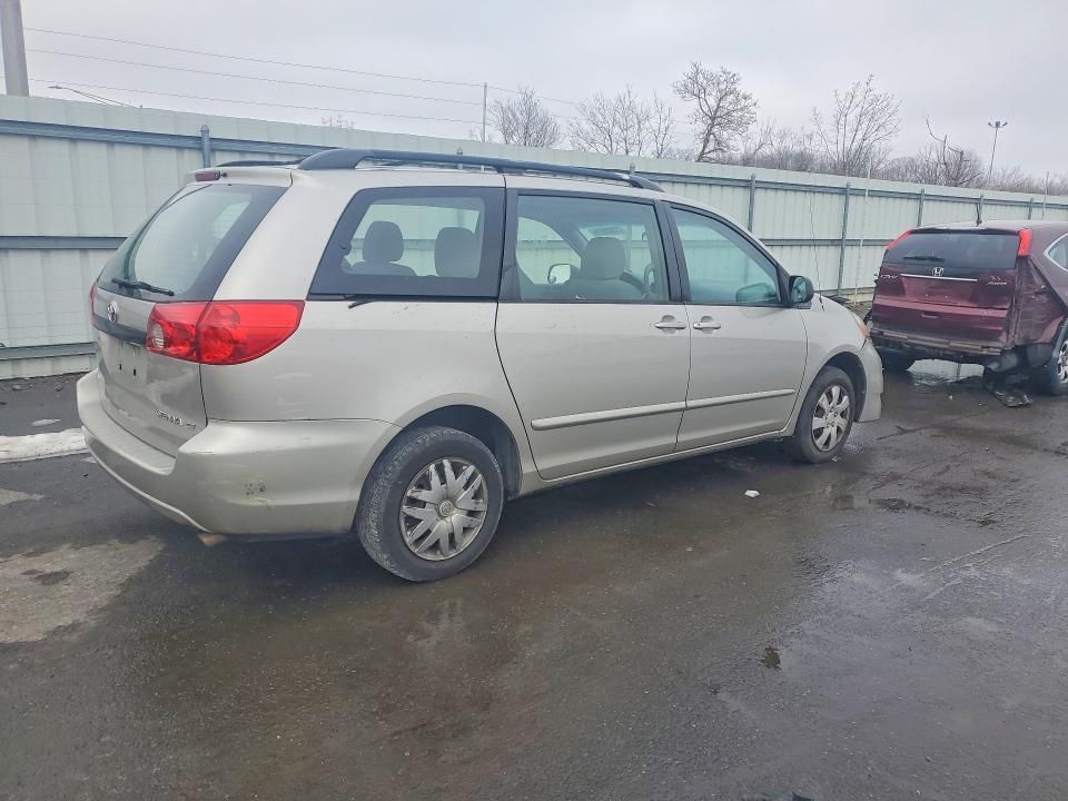 2009 Toyota Sienna ce