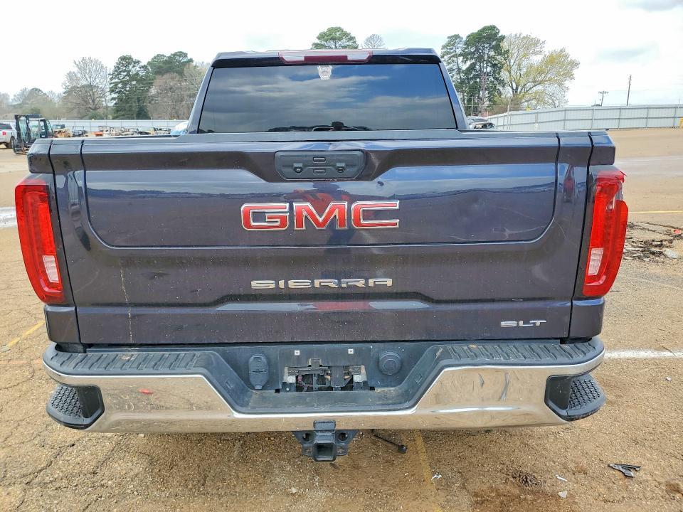 2022 GMC Sierra C1500 SLT