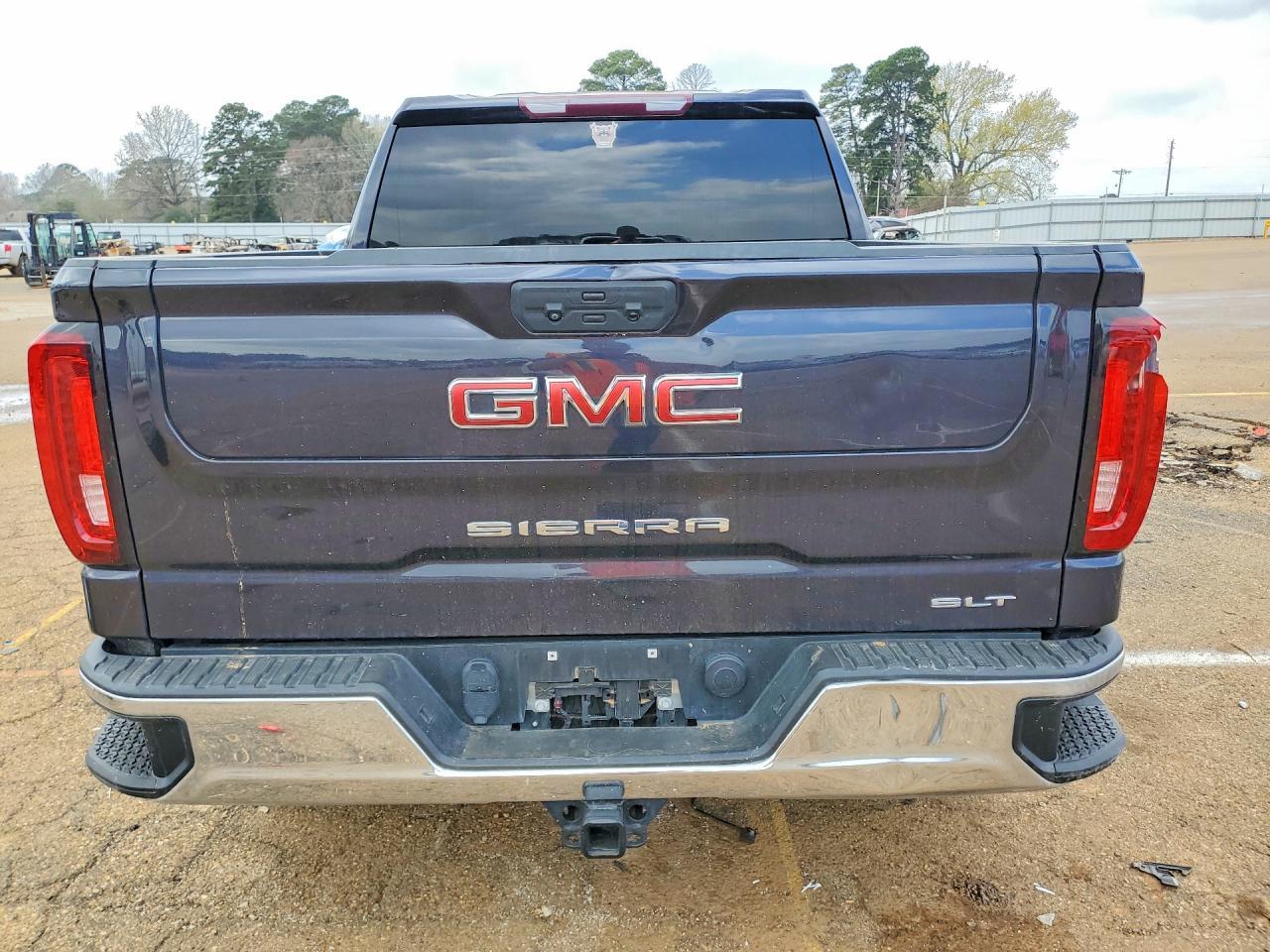 2022 GMC Sierra C1500 SLT
