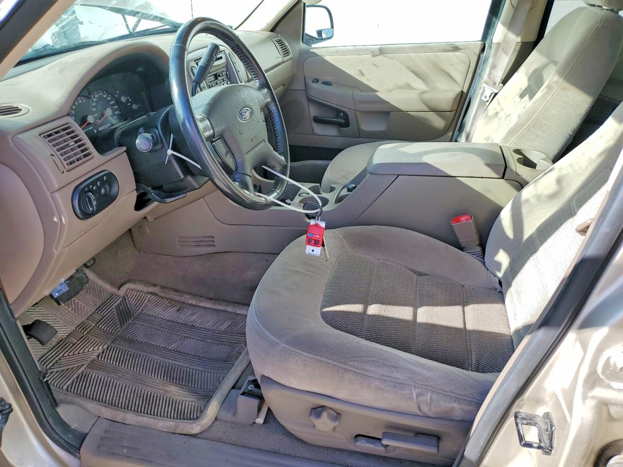 2005 Ford Explorer xlt