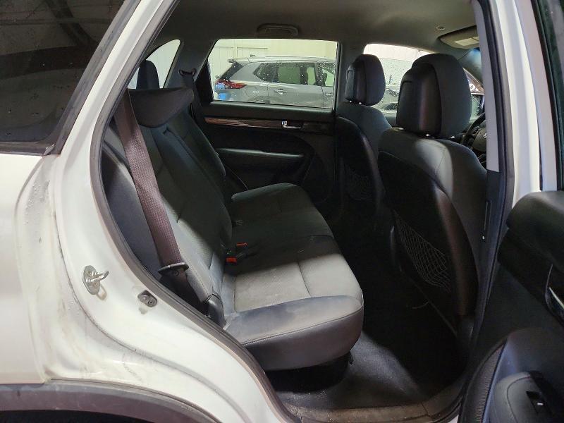2013 KIA Sorento lx