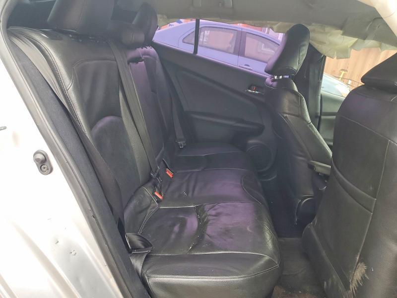 2016 Toyota Prius Three