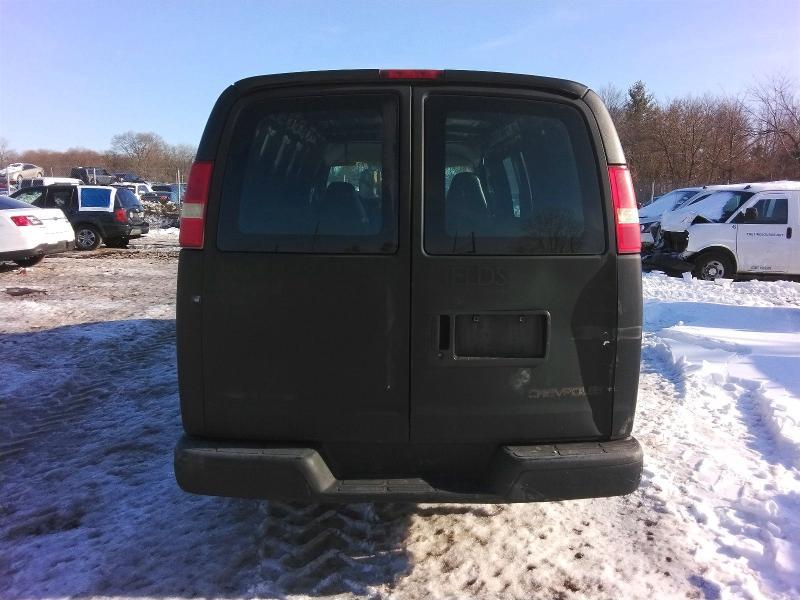 2003 Chevrolet Express G1500 Delivery van