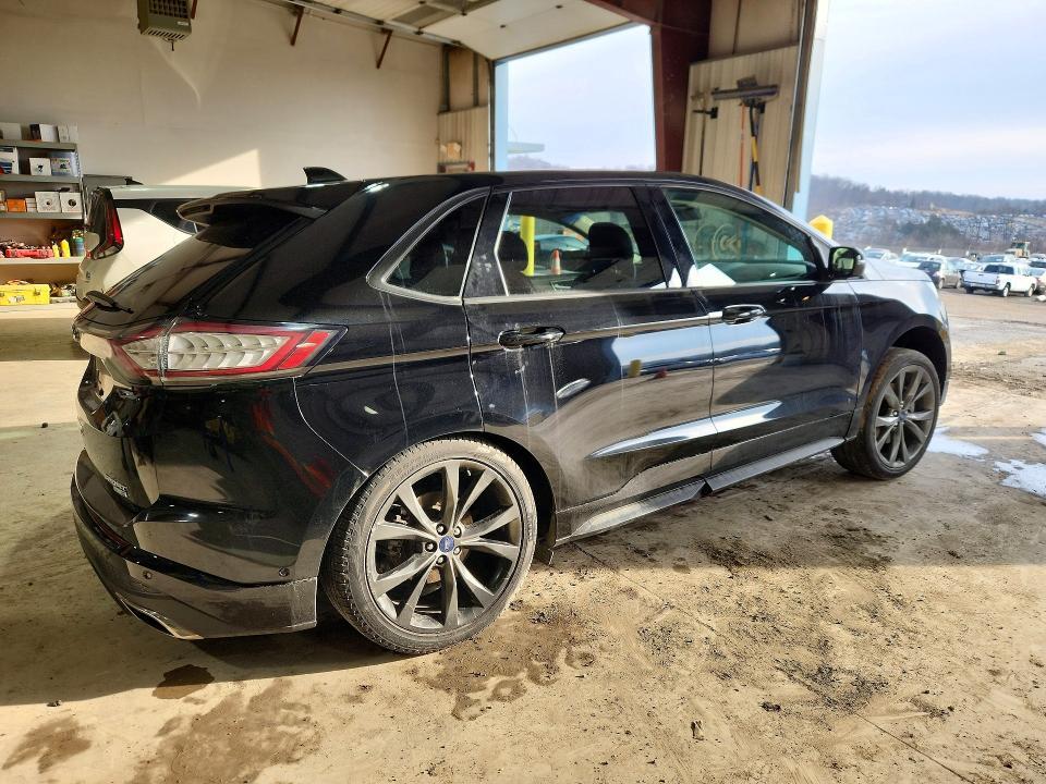 2016 Ford Edge Sport
