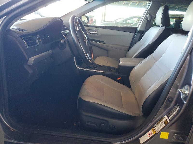 2016 Toyota Camry Hybrid