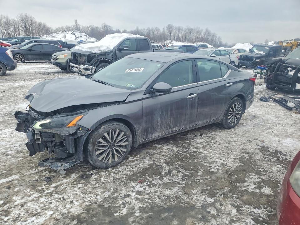 2024 Nissan Altima sv