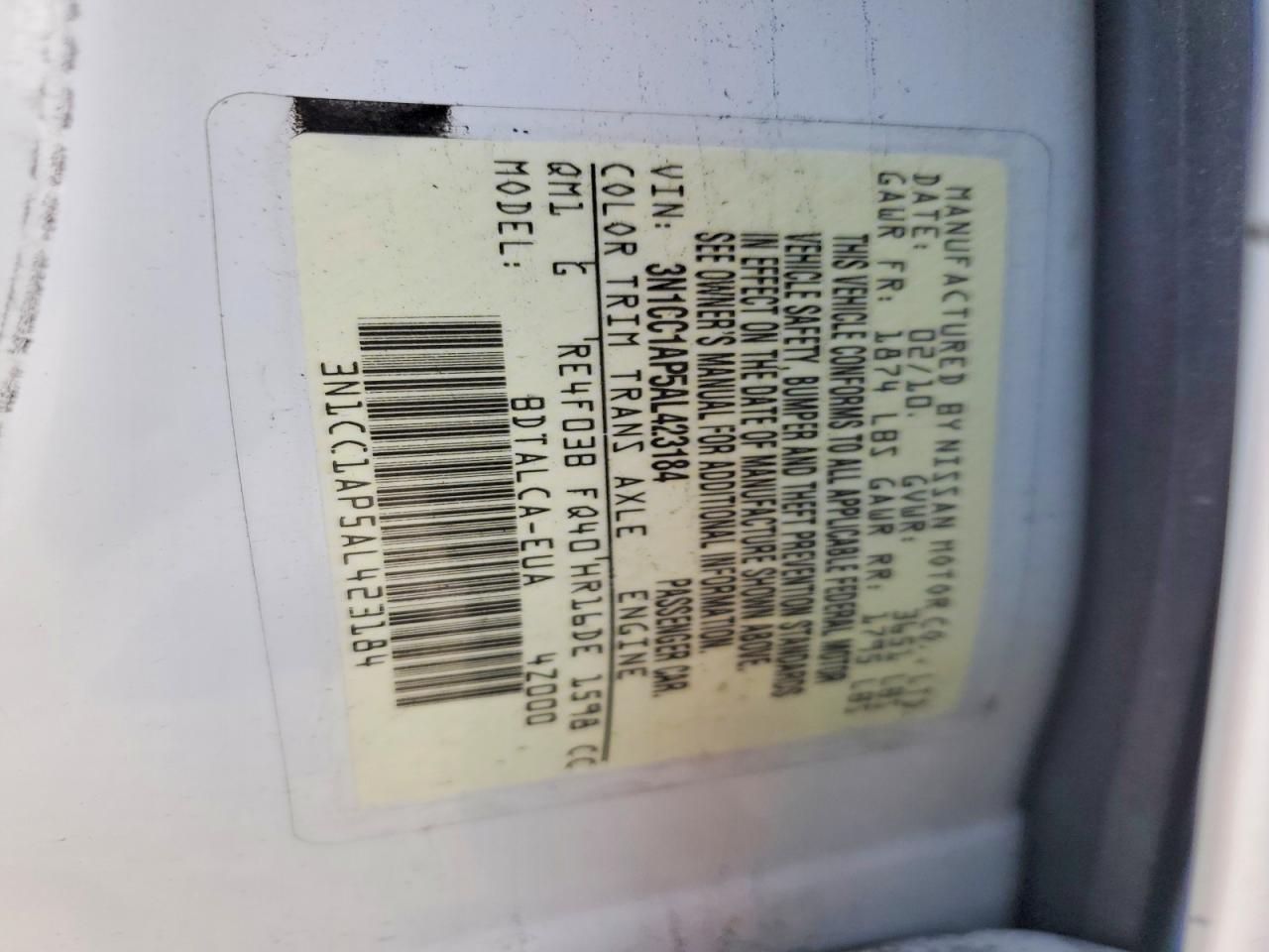 2010 Nissan Versa s