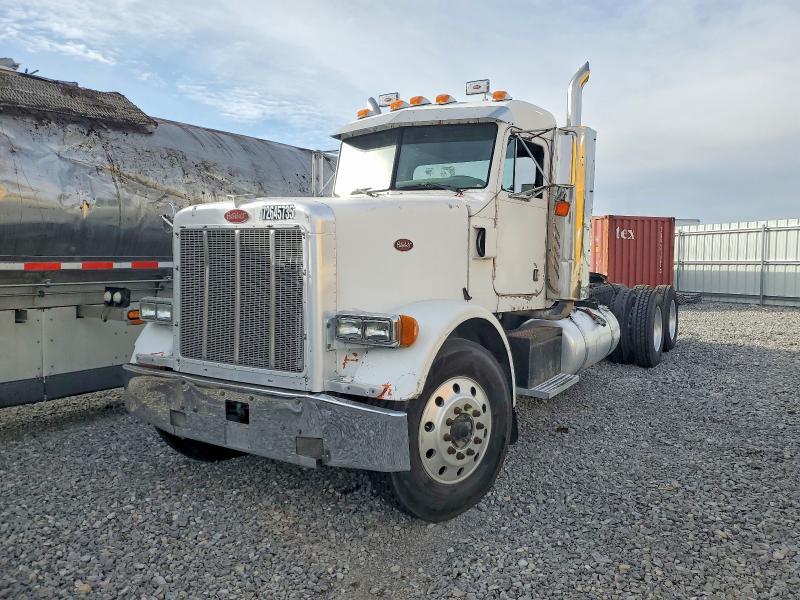 2004 Peterbilt 378 Semi Truck
