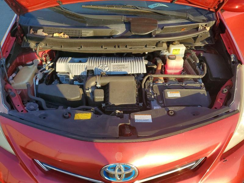 2014 Toyota Prius v Three