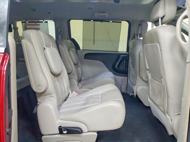 2012 Chrysler Town & Country Touring l