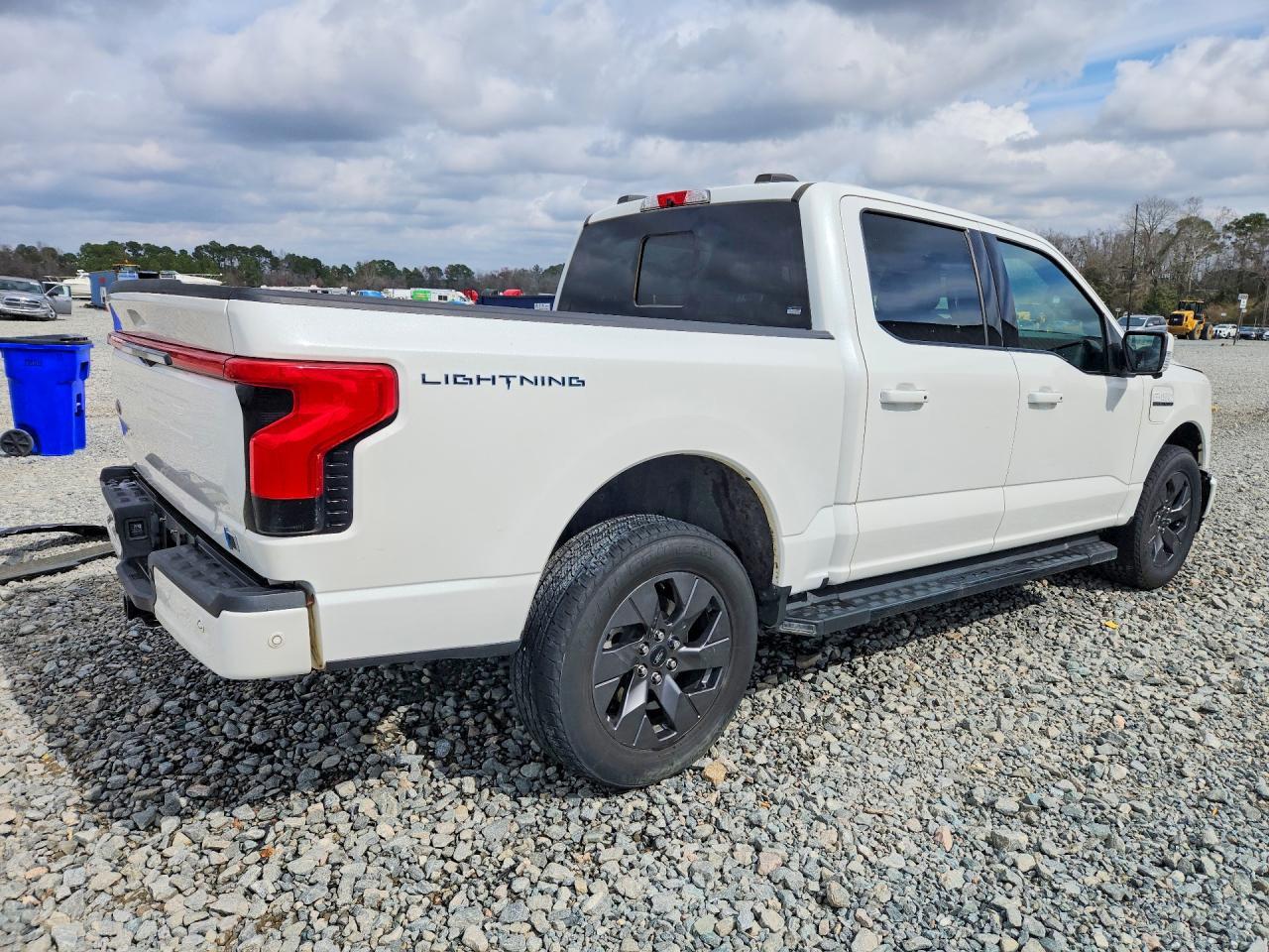 2022 Ford F150 Lightning PRO
