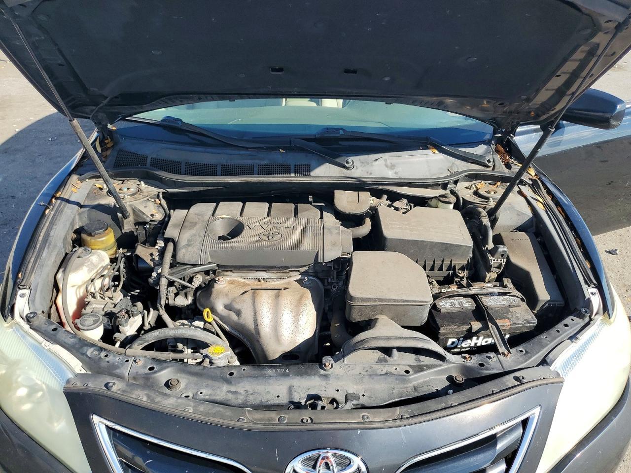 2011 Toyota Camry le