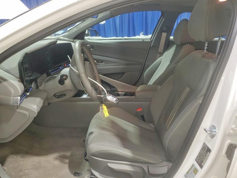2025 Hyundai Elantra sel Convenience