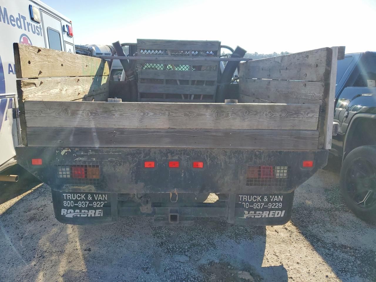 2005 Chevrolet Silverado 3500 Flatbed Truck