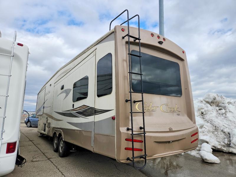 2015 Cedar Creek 5th Wheel