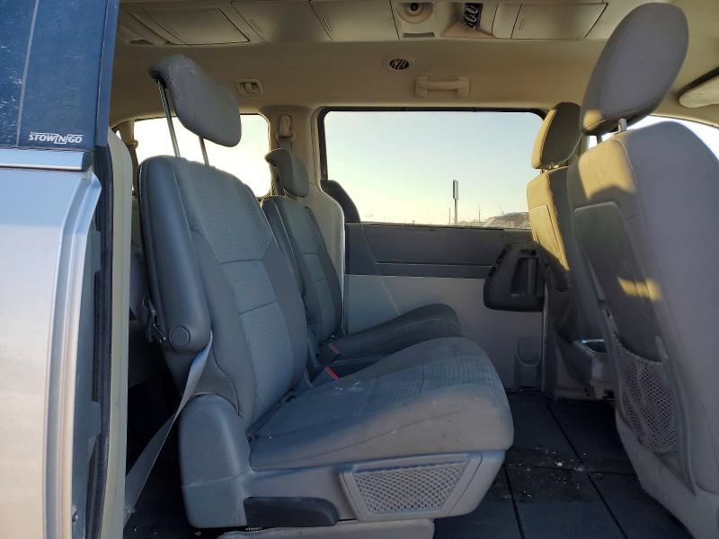 2010 Chrysler Town & Country Touring