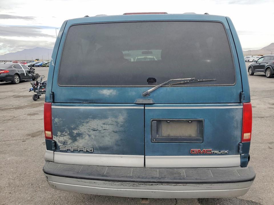 1997 GMC Safari XT